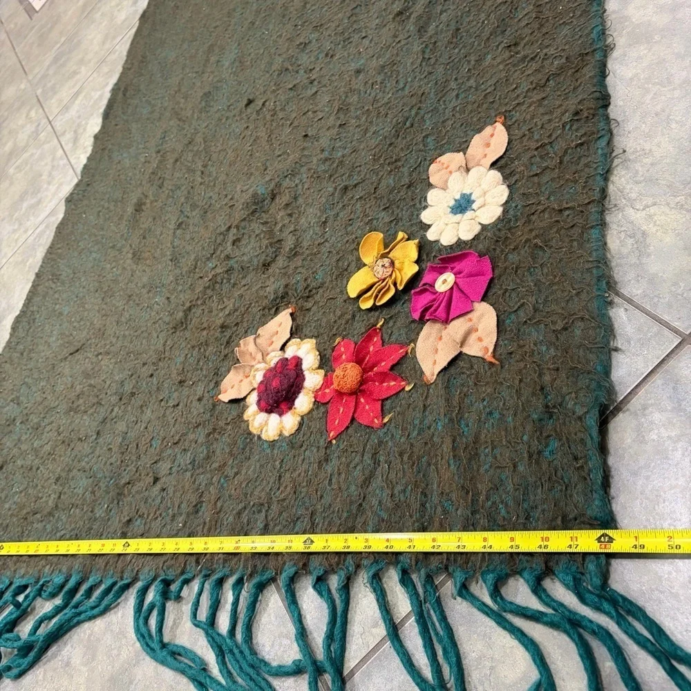 Pier 1 Woolish Floral Knit 48x64 Throw Blanket Teal Brown Needle Felted Flowers
